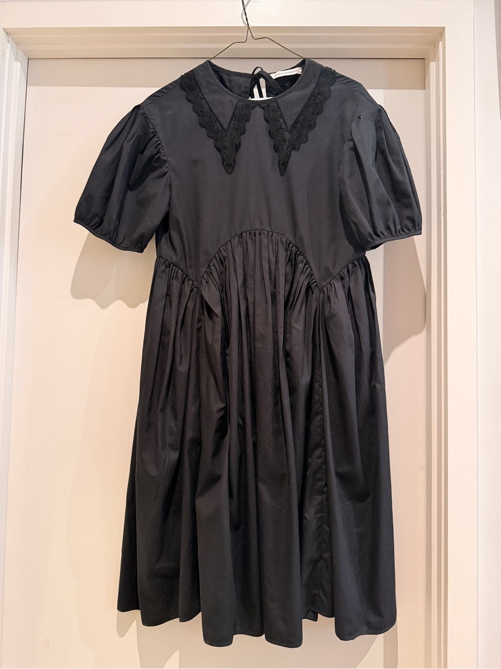 Cecilie Bahnsen Black Puff-Sleeve Midi Dress with Lace Collar